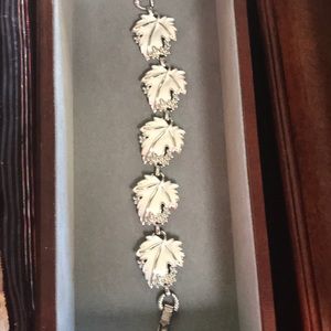 White Leaf Bracelet 7” inch